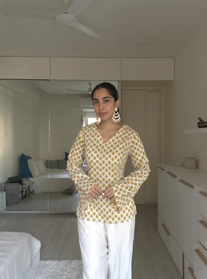 Gunjan bell sleeves kurti